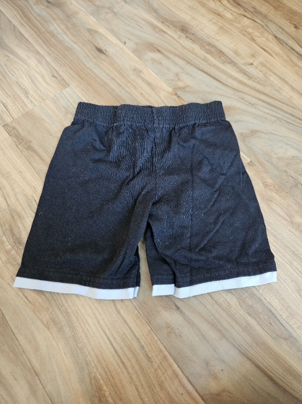 Garanimals Black Kids Elastic Waist Shorts with White Tag Detail 4t